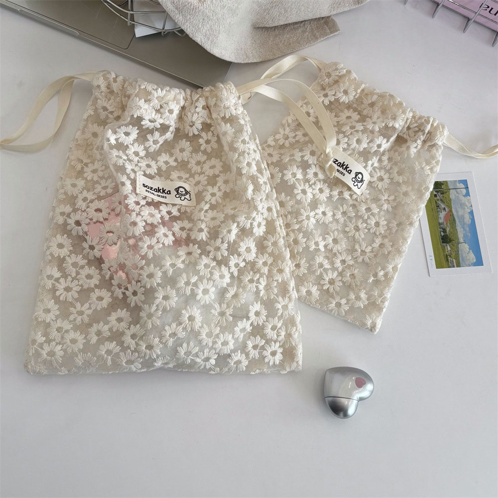 Koronkowa, haftowana siateczko – Cosmetic Bags recenzja i cena