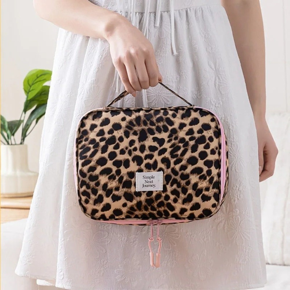 Wodoodporna kosmetyczka w pant – Cosmetic Bags recenzja i cena