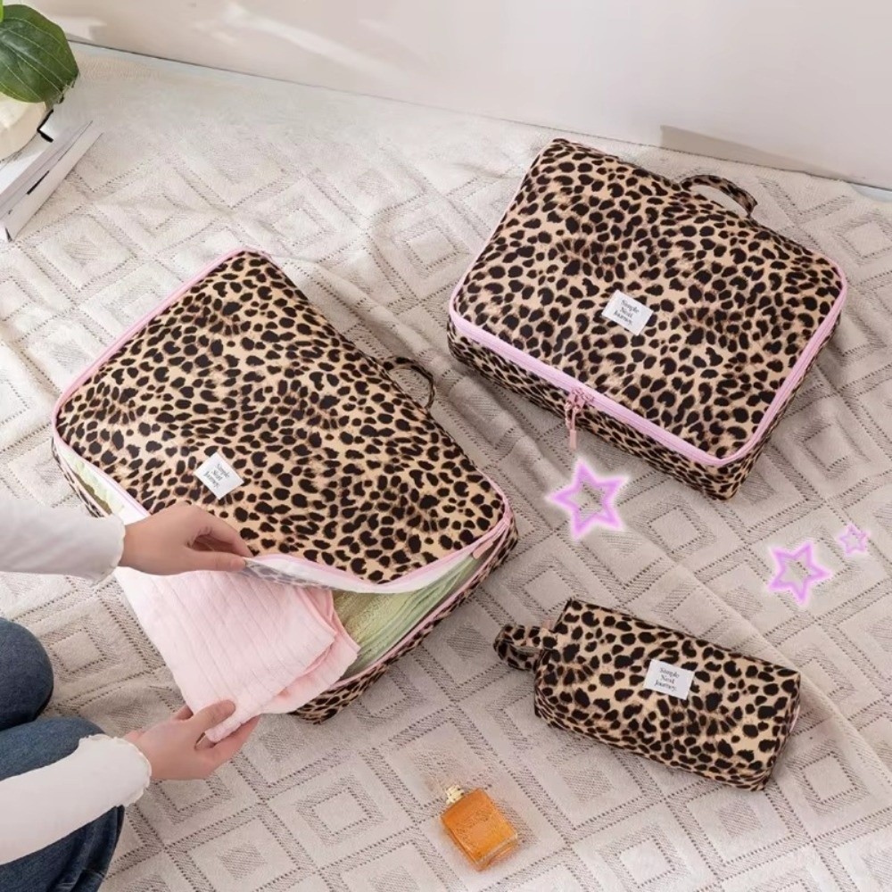 Wodoodporna kosmetyczka w pant – Cosmetic Bags recenzja i cena